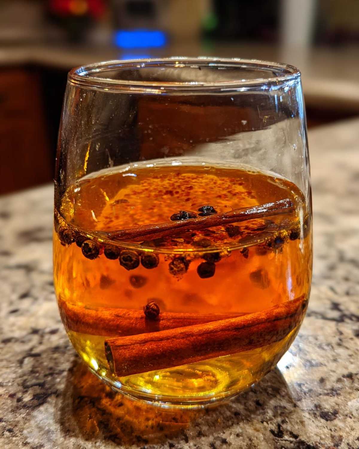 Apple Pie Moonshine - detail 1