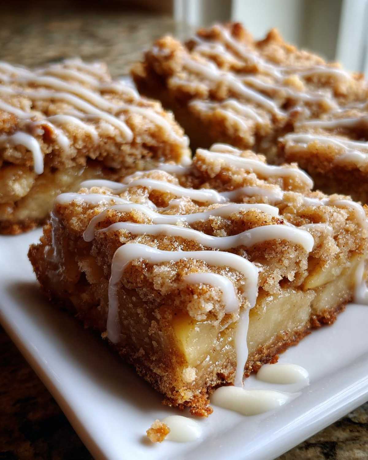 Glazed Apple Pie Bars - detail 3