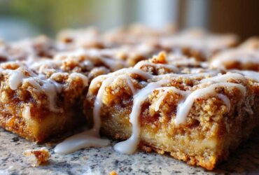 Glazed Apple Pie Bars