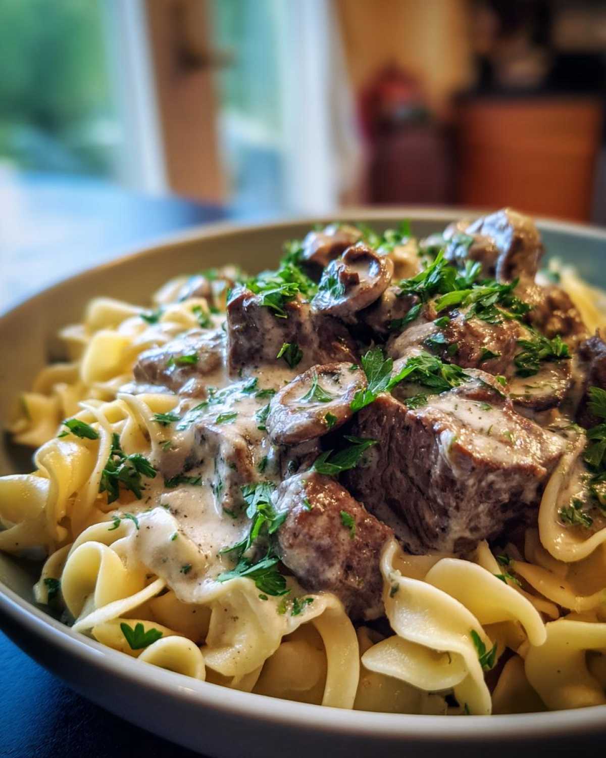 Slow Cooker Beef Stroganoff - detail 1