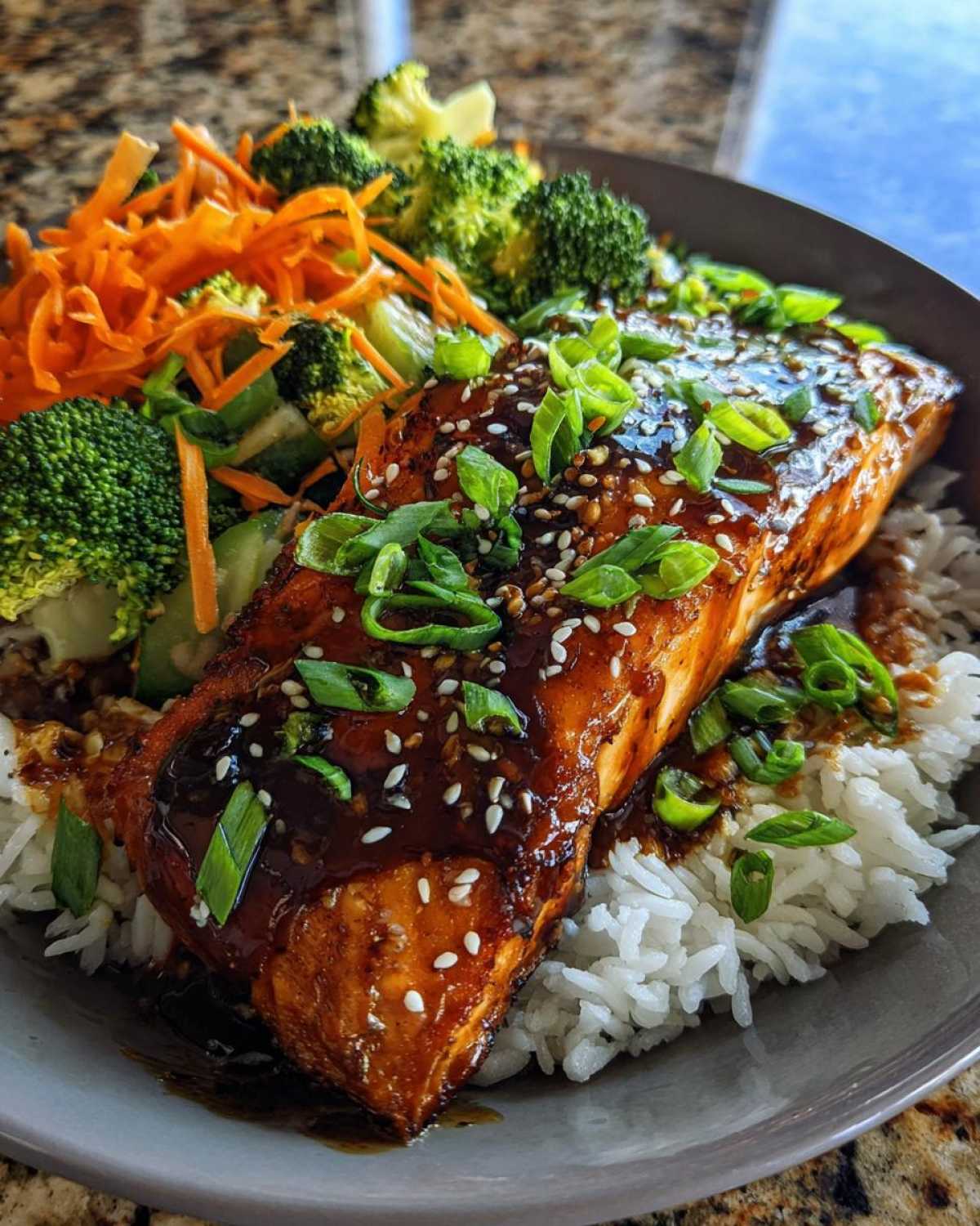 Teriyaki Salmon Bowls - detail 2
